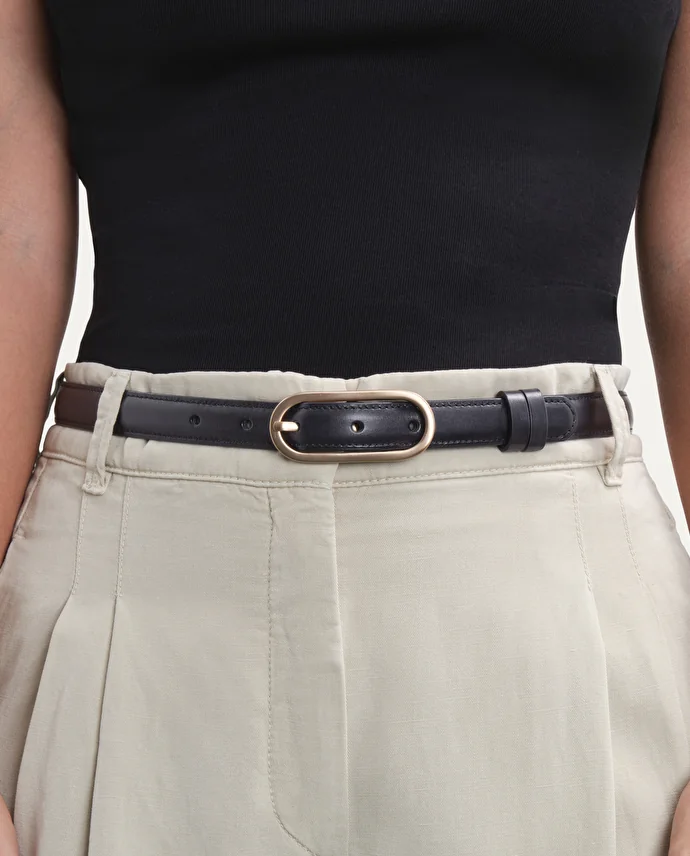 lottusse Ceinture en veau crust aniline bleu marine