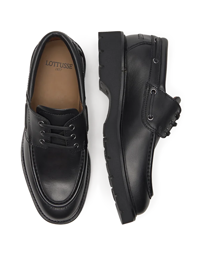 Lottusse Chaussures Bateau En Cuir De Veau Doux Noir