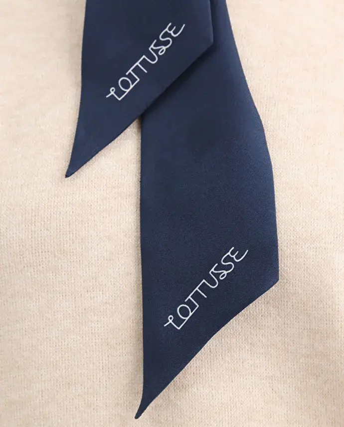 Lottusse Foulard En Soie Noir