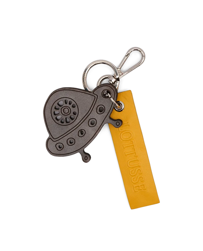 lottusse Pinya Spaceship Charm