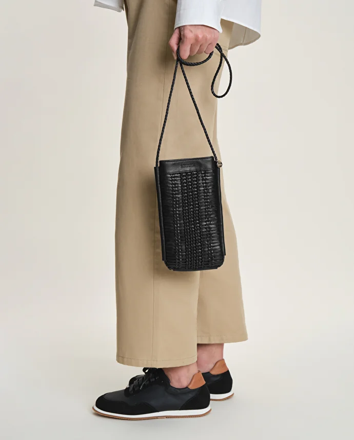 lottusse Sac Bandoulière Edit Cuir de Chèvre Noir