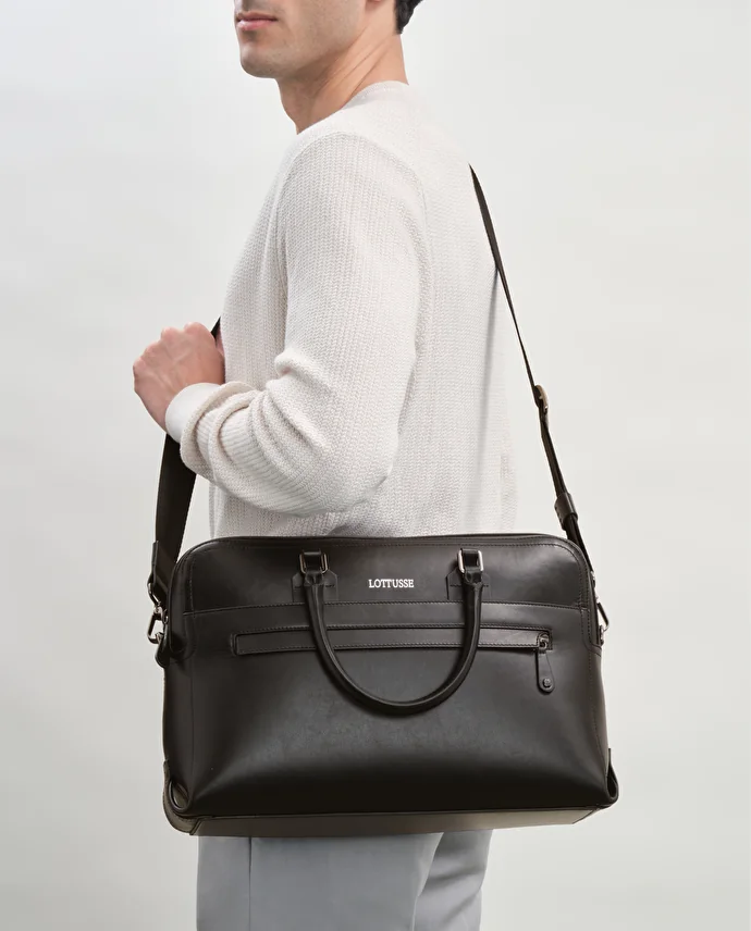 Lottusse Sac Borne En Cuir De Vache Noir