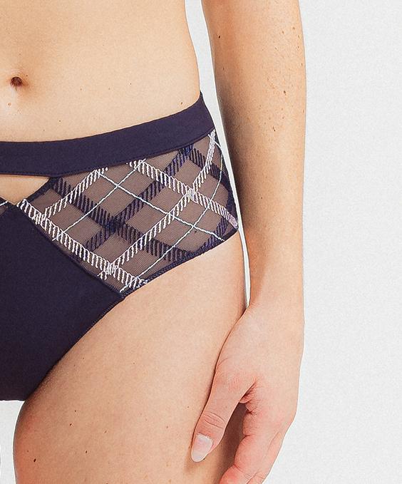 Louisa Bracq Albanach - Boxer