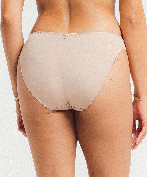 Louisa Bracq Albanach - Slip