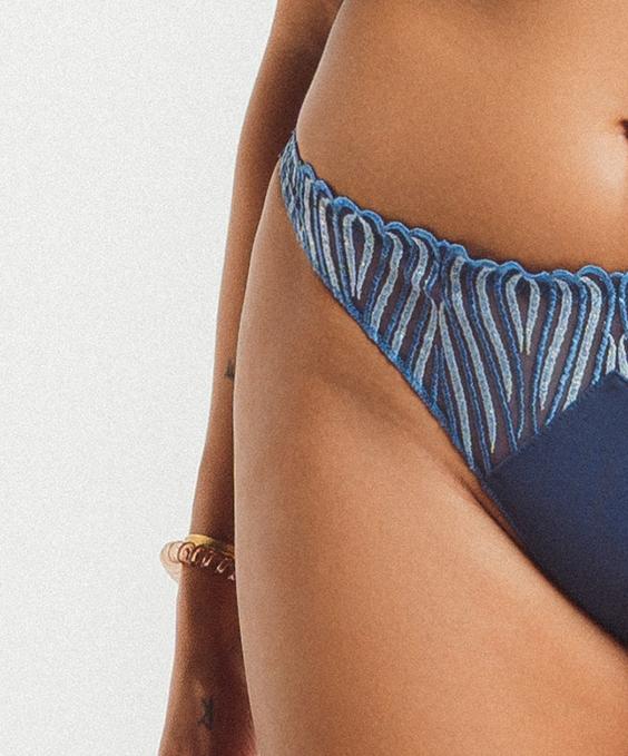 Louisa Bracq ASTRAL RAYS - String