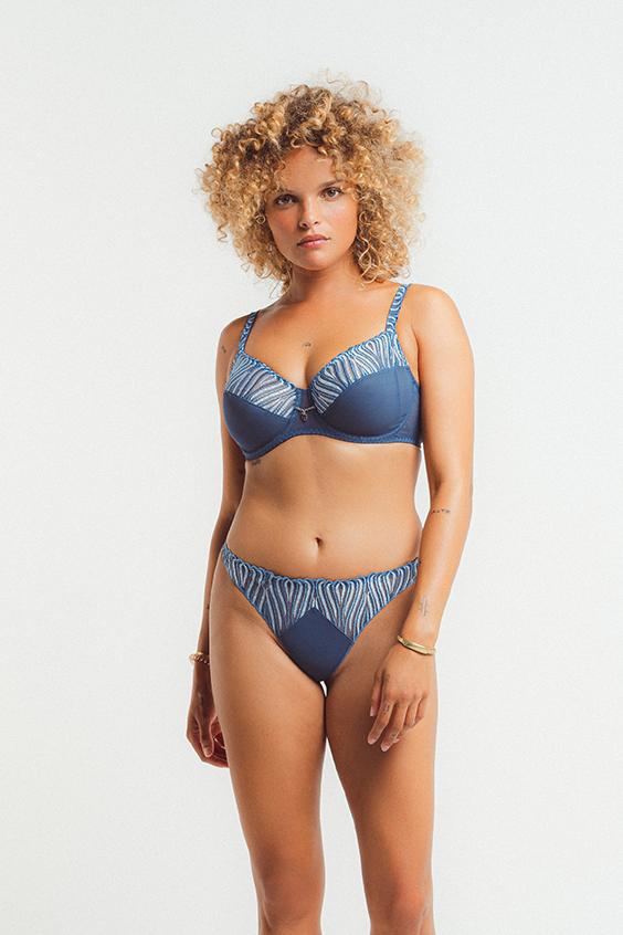 Louisa Bracq ASTRAL RAYS - String