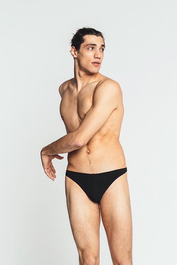 Louisa Bracq Black Basic Range - String