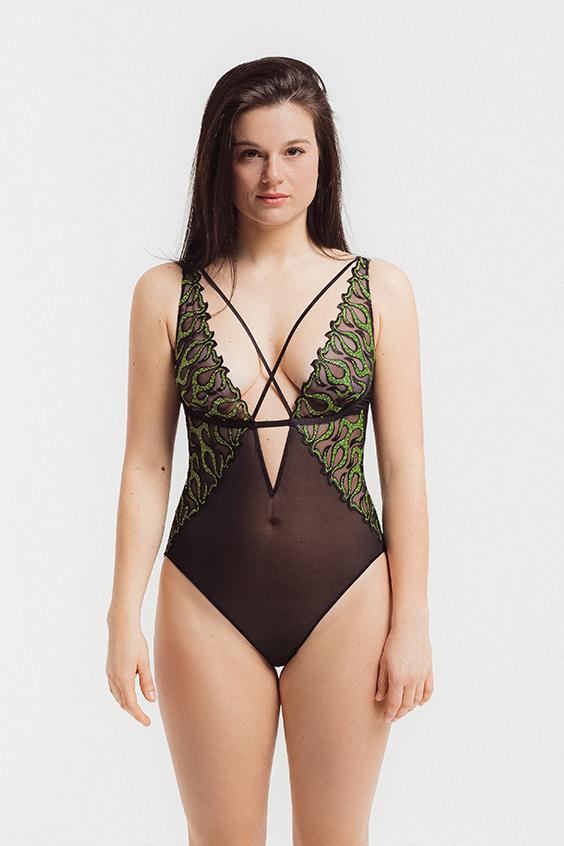 Louisa Bracq Burning Love - Body