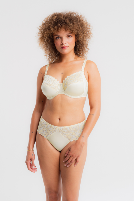 Louisa Bracq ELECTRIC WAVES - Shorty