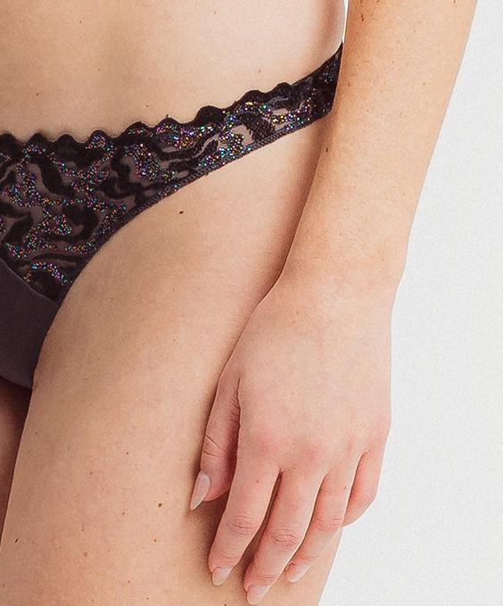 Louisa Bracq Electric Waves - String