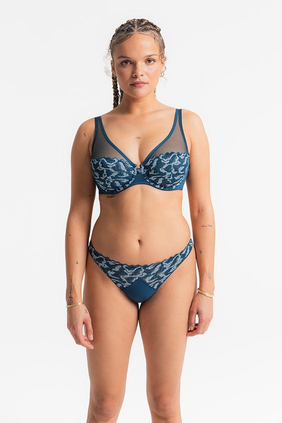 Louisa Bracq ELECTRIC WAVES - String