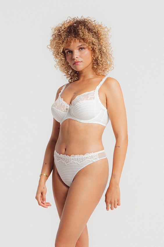 Louisa Bracq ÉLISE - String