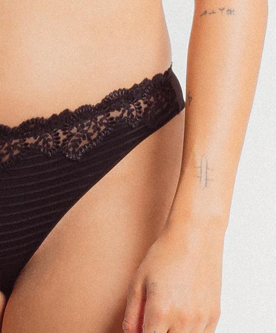 Louisa Bracq ÉLISE - String