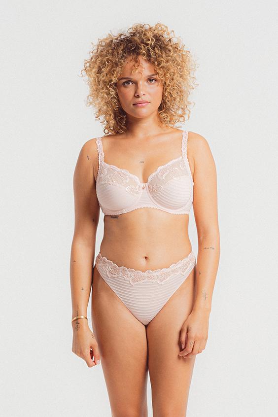 louisa bracq ÉLISE - String