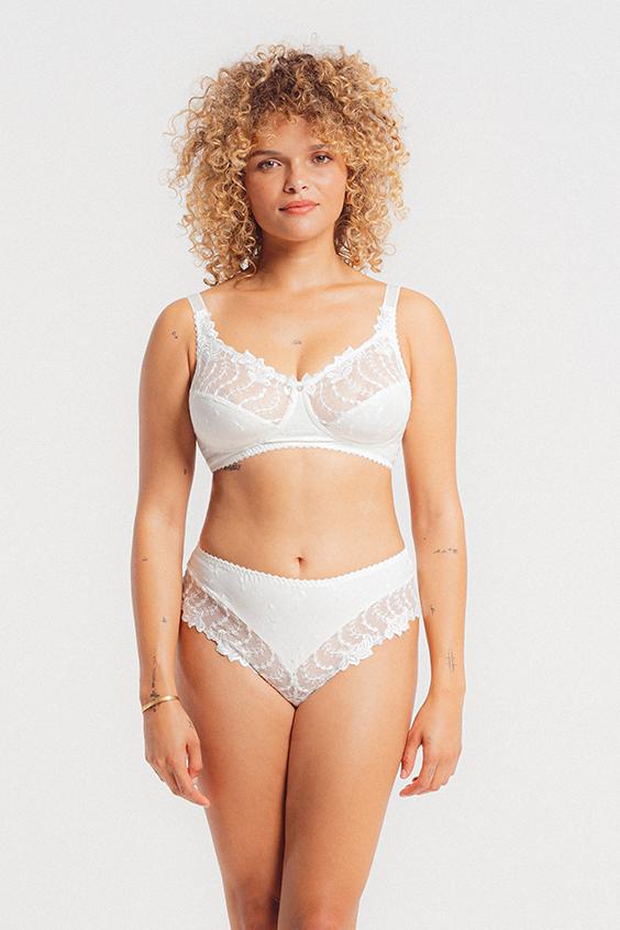 louisa bracq LYS ROYAL - Shorty Brésilien