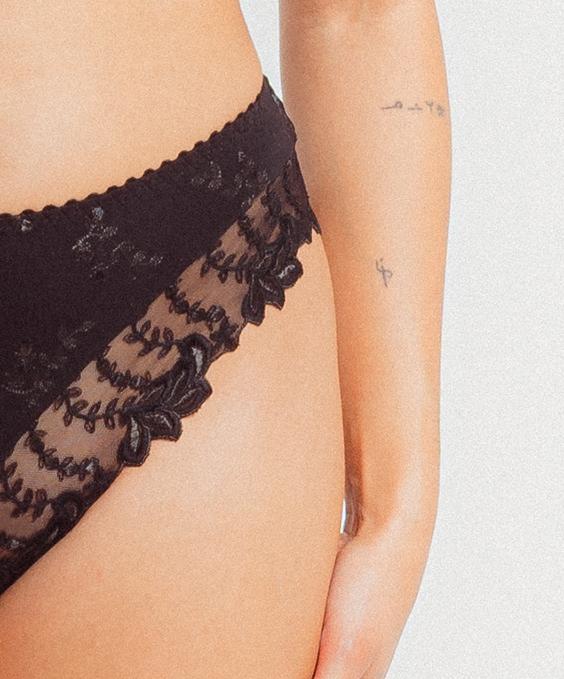 Louisa Bracq LYS ROYAL - Shorty Brésilien