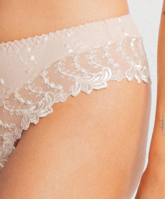 Louisa Bracq LYS ROYAL - Shorty Brésilien