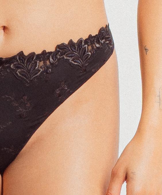 Louisa Bracq LYS ROYAL - String