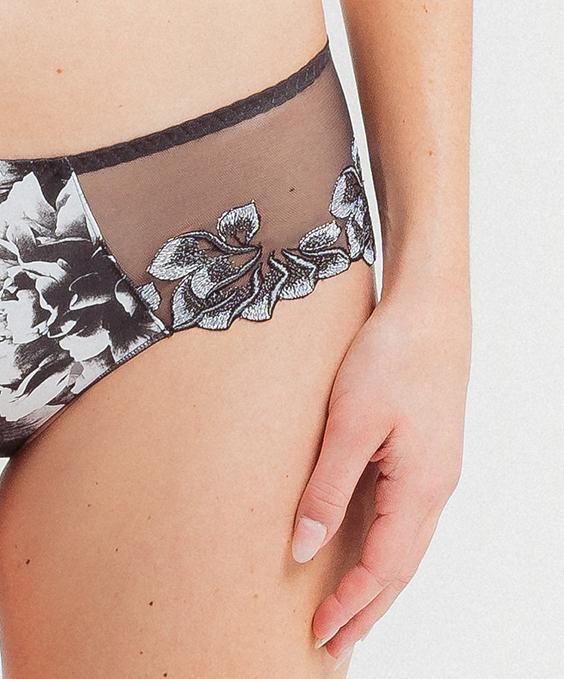 Louisa Bracq Mapple Flower - Shorty