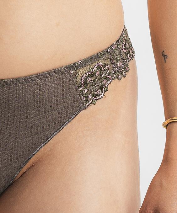 Louisa Bracq MATYÖ - Tanga