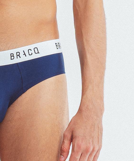 Louisa Bracq Navy Basic Range - Slip