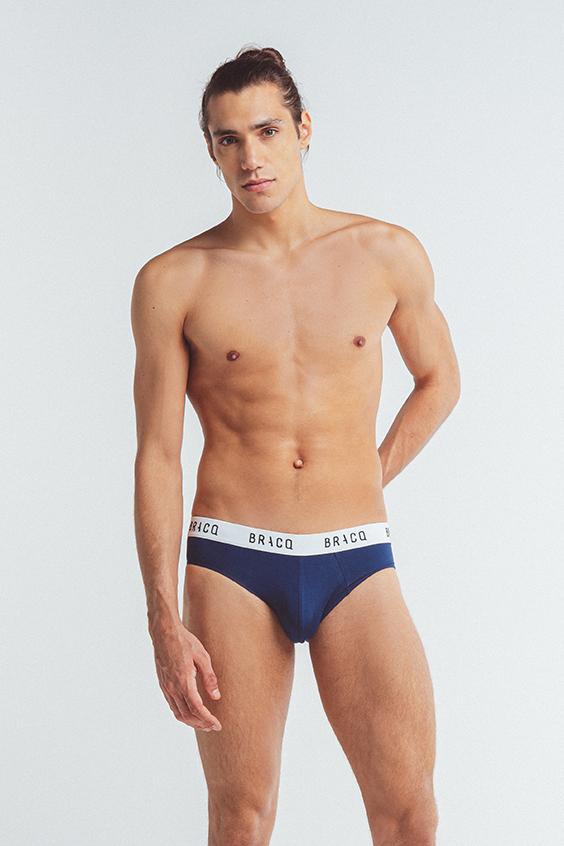 Louisa Bracq Navy Basic Range - Slip