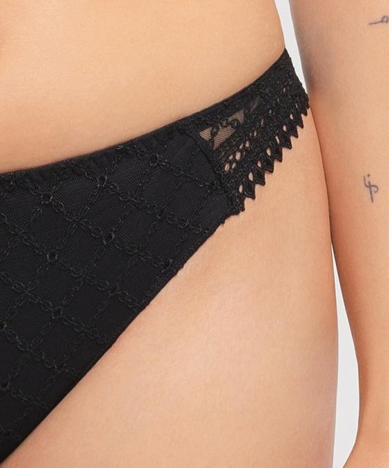 Louisa Bracq PACO - Tanga