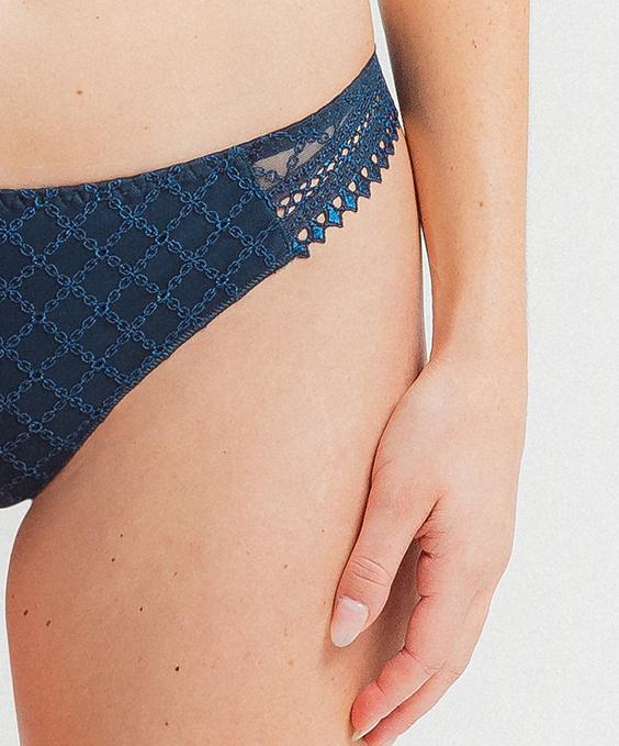 Louisa Bracq PACO - Tanga