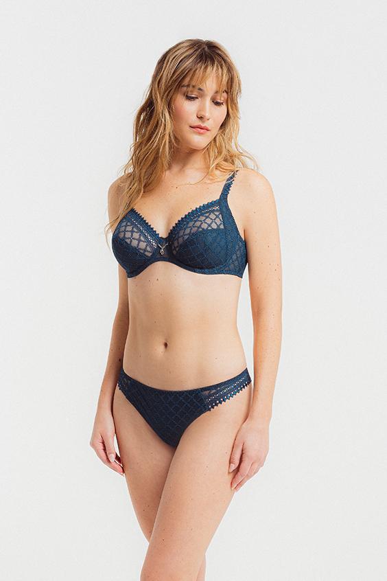 louisa bracq PACO - Tanga