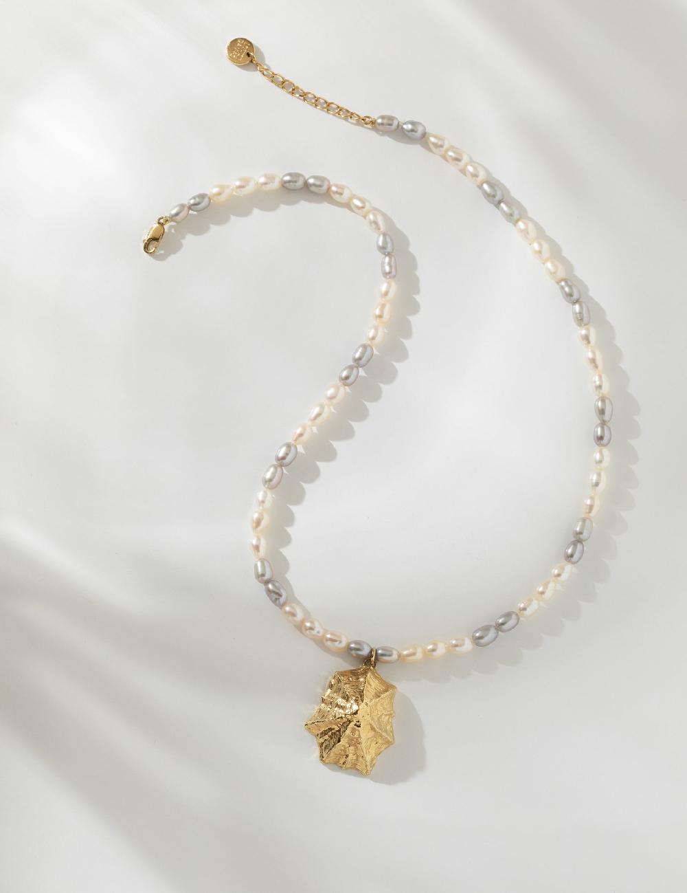 louise damas GALA - PENDENTIF