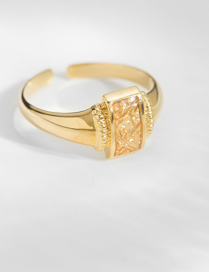 louise damas GYPTIS - CHEVALIERE