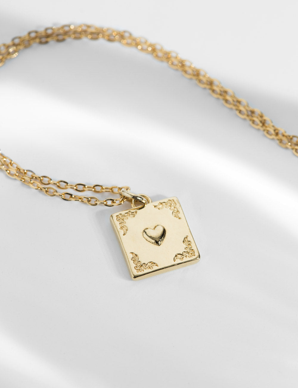 louise damas SHEHERAZADE - MEDAILLE AIMANTE