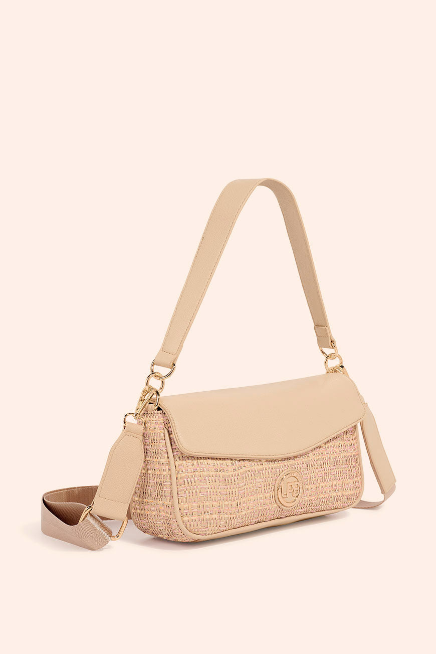 lpb woman SAC A MAIN ISOLA