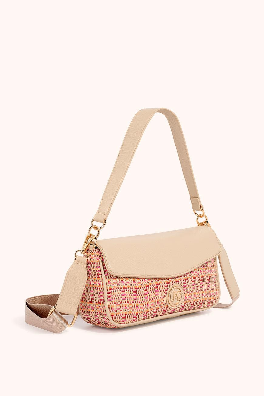 lpb woman SAC A MAIN ISOLA