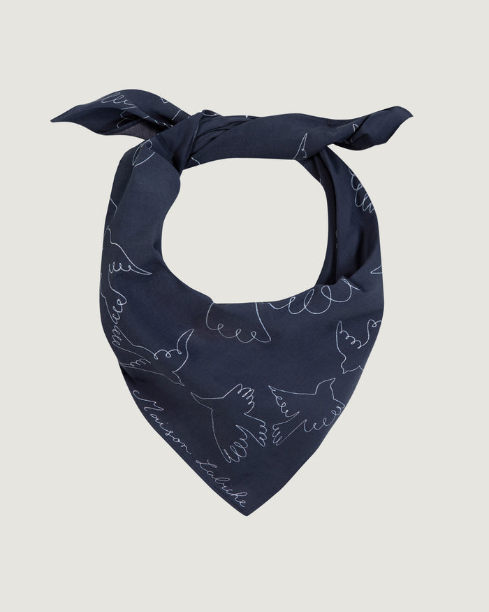 maison labiche Le Bandana Lampué "doves"