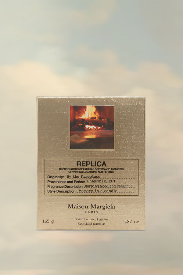 Maison Margiela Bougie Replica By The Fireplace