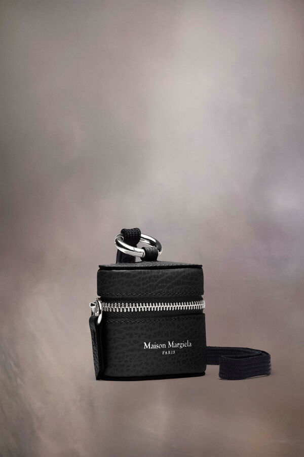 Maison Margiela Coque Airpod à Logo
