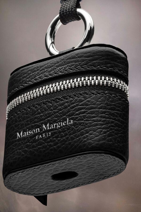 Maison Margiela Coque Airpod à Logo