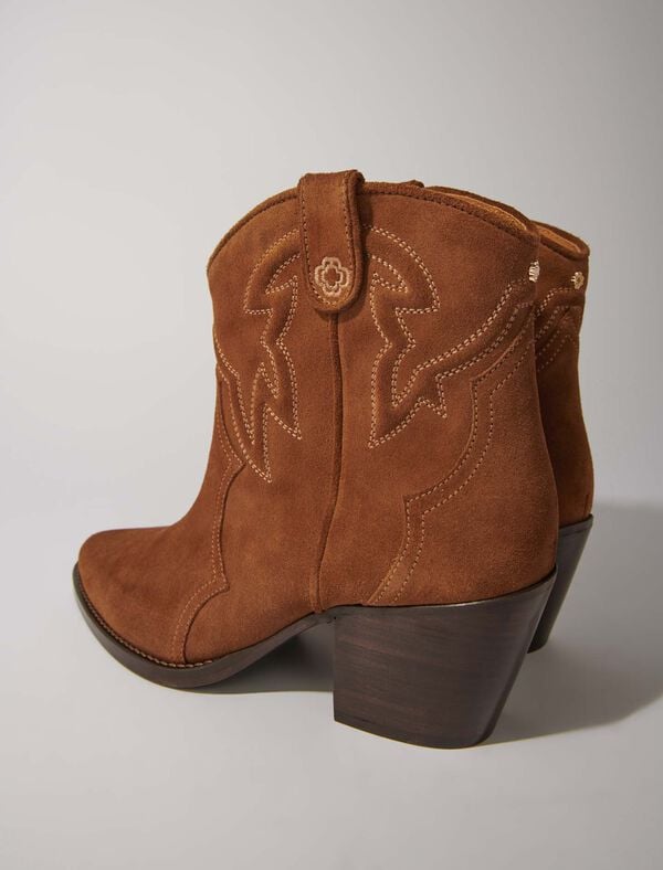 Maje Bottines Santiags En Cuir Suédé Marron Chaud