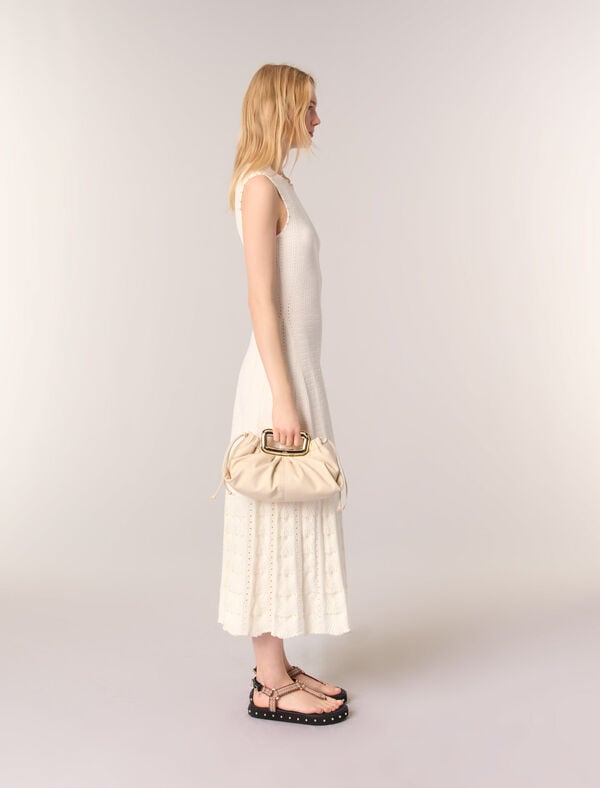 Maje Clutch En Cuir Et Poignée Métal Ecru