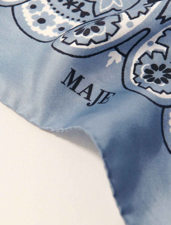 Maje Foulard à Imprimé Bandana Bleu Bandana Print