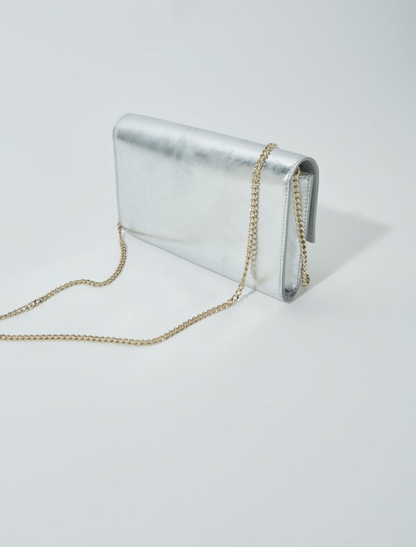 Maje Pochette En Cuir Métallisé à Chaîne Argente