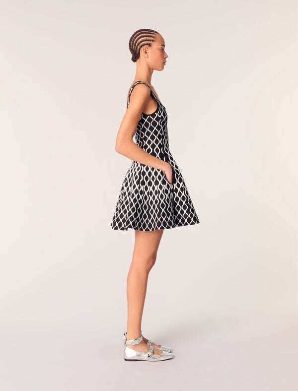 Maje Robe Courte En Maille à Motif Noir / Blanc