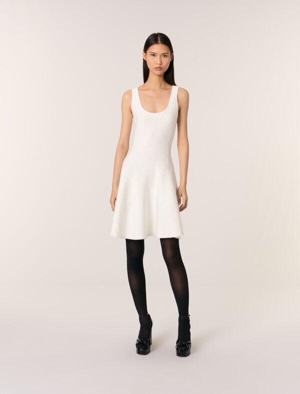maje Robe courte en maille à sequins Blanc