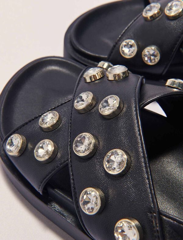 Maje Sandales Plates En Cuir Et Strass Noir