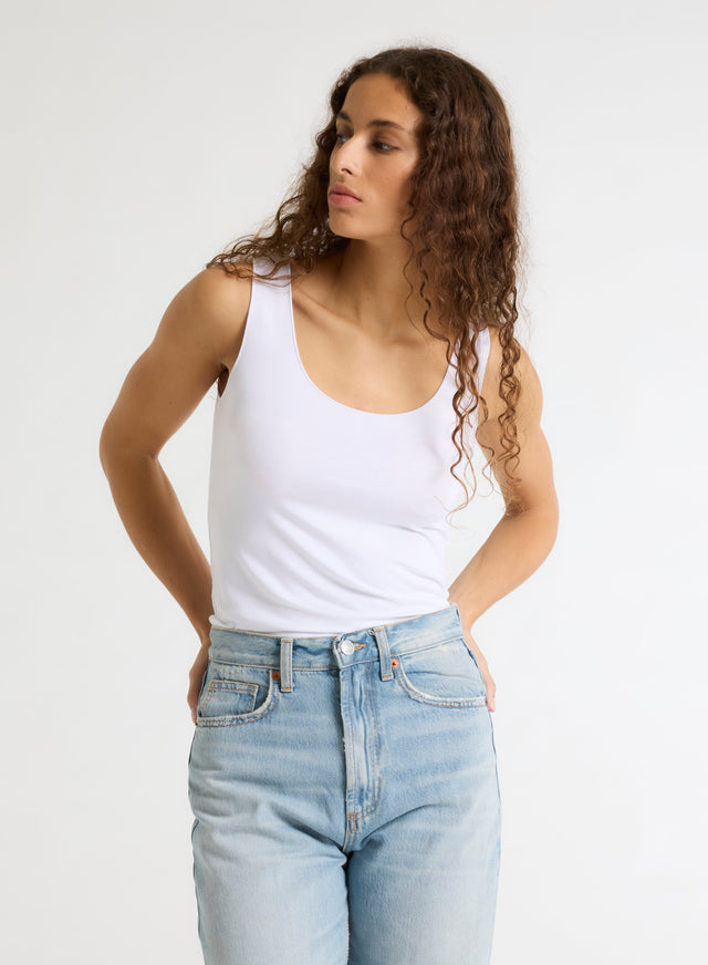 majestic filatures Débardeur Blanc Abby finitions bourdon en Viscose / Élasthanne Viscose / Élasthanne