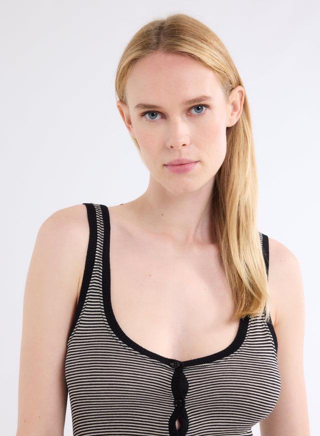 Majestic Filatures Débardeur Blanc Et Noir Rayé Côtelé Col U Avec Boutons En Viscose Viscose