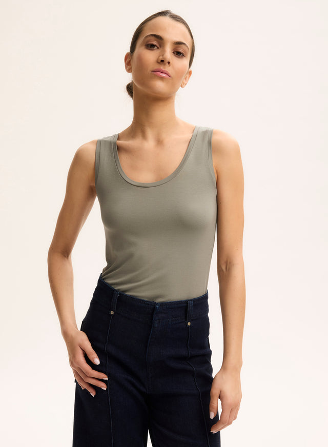 Majestic Filatures Débardeur Vert Col U En Viscose / Élasthanne Viscose / Élasthanne