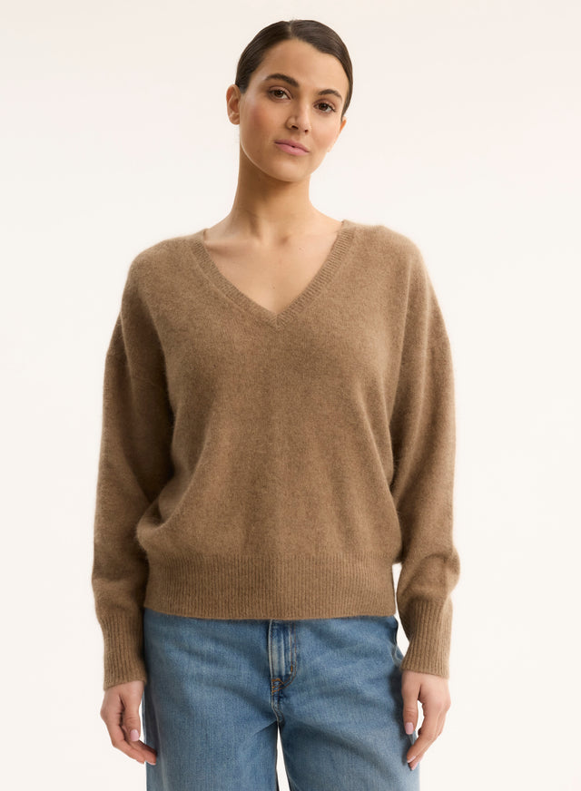 Majestic Filatures Pull Beige Col V Manches Longues En Raccoon / Polyamide Raccoon / Polyamide