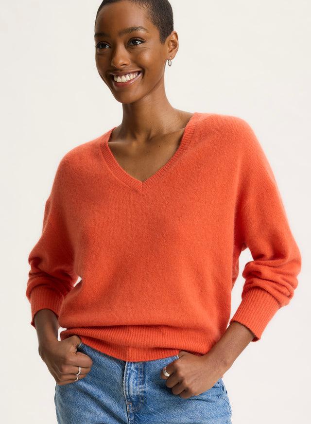 majestic filatures Pull orange Col V Manches Longues en Raccoon / Polyamide Raccoon / Polyamide